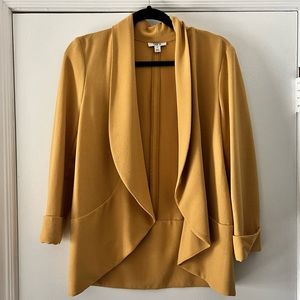 Bar III - size small - light yellow blazer